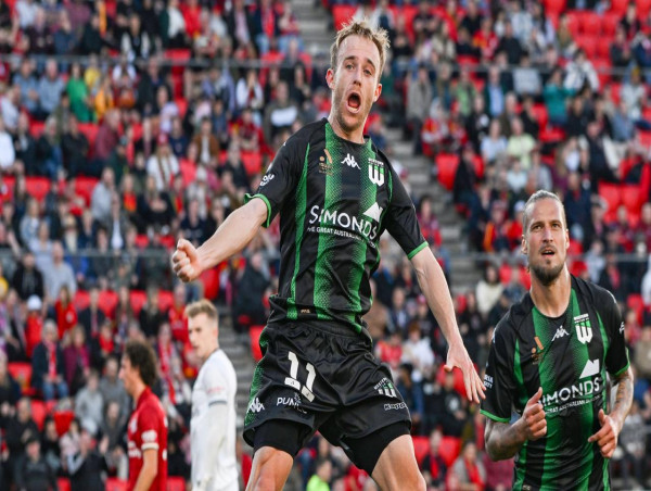  Reds' unbeaten streak ended by Western United 