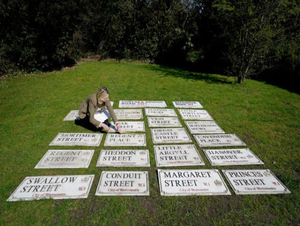  ‘Effortlessly cool’ London street signs from 1950s and ’60s to be auctioned off 