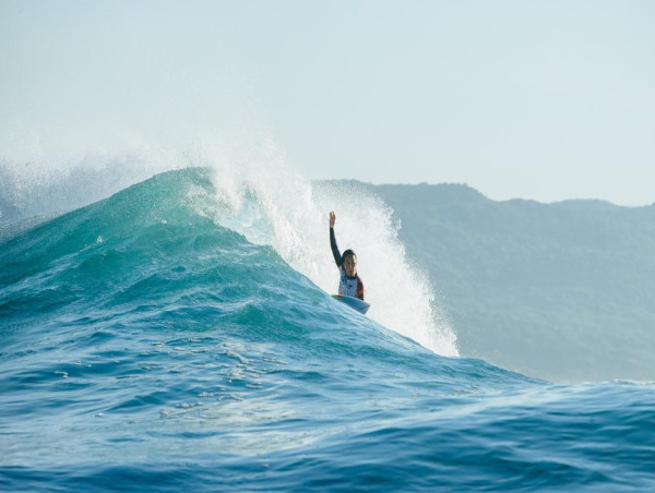  Fitzgibbons misses mid-season cut in World Surf League 