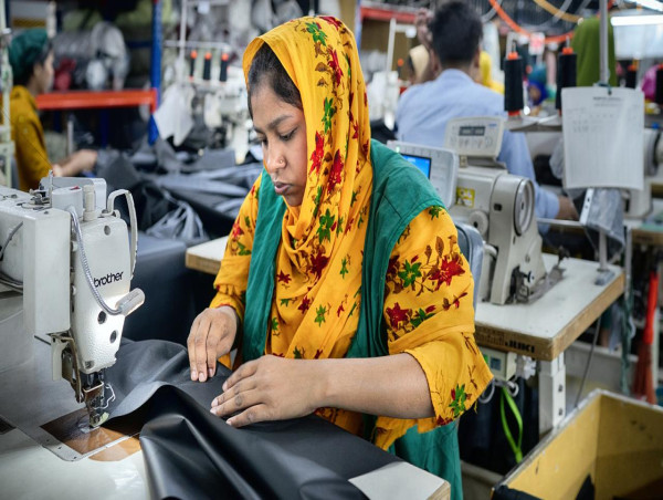  Fashion brands urged to help exploited garment workers 