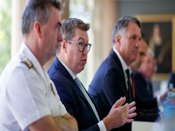 Push for navy fleet to work in tandem with nuclear subs