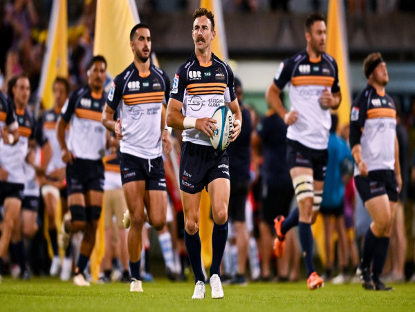 White, Slipper facing contract wait ahead of World Cup
