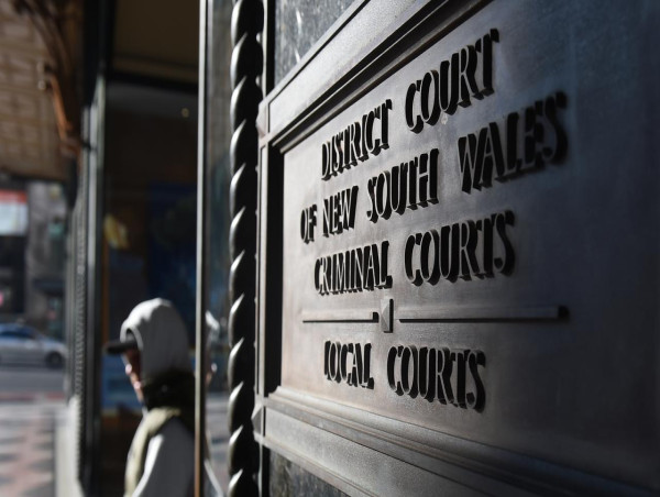  Man extradited for alleged attacks on teenage women 
