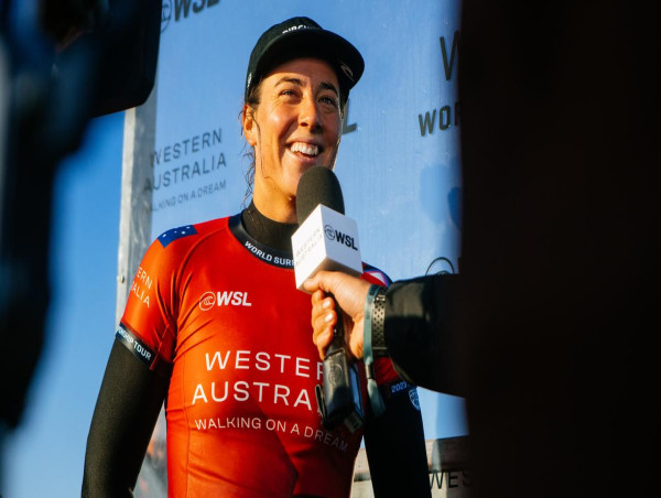 Wright, Ewing trying for back-to-back surf wins