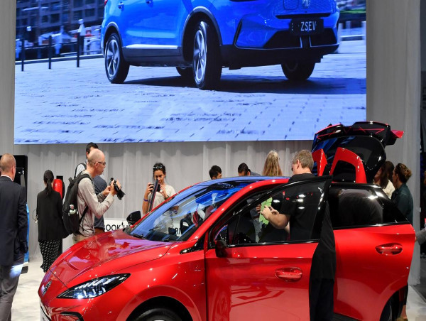  Why Australian states are staging an electric car race 