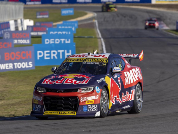  Van Gisbergen's new Supercars deal only for one year 