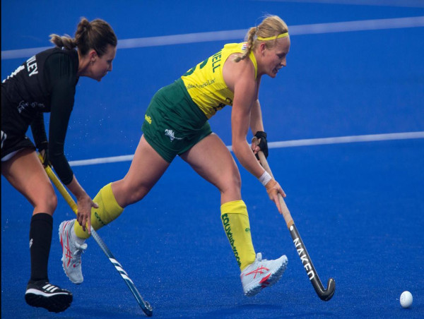  Schonell shines as Hockeyroos defeat New Zealand 