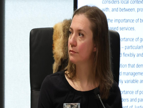 Health service delays driving Indigenous families apart 