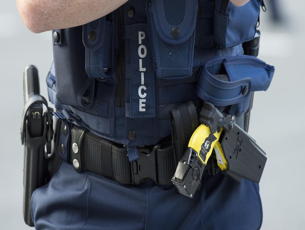 Police officer stabbed 'seconds' after arriving at job