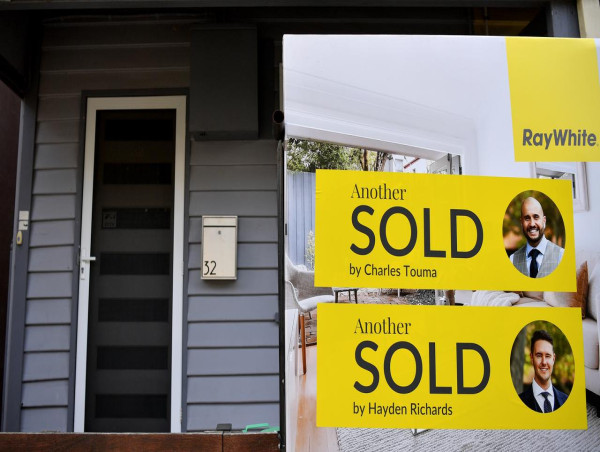  Confidence improves as home prices find a floor 