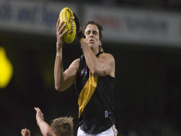  McLachlan: 'see you in Tassie' for 19th AFL licence 