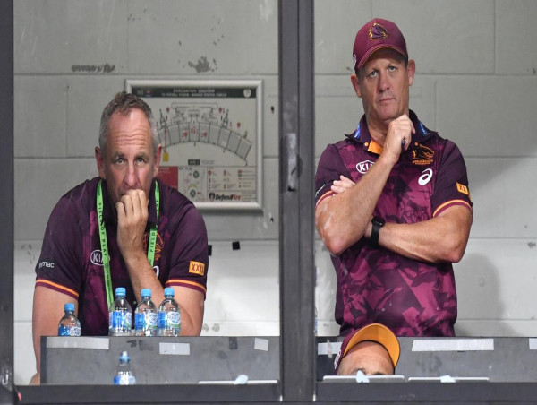  Cartwright coaches Broncos as flu strikes Walters 