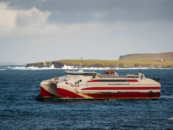  Northlink adds extra Sunday ferry service to Orkney after Pentalina grounding 