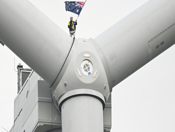  The power budget: Australia on cusp of green economy 
