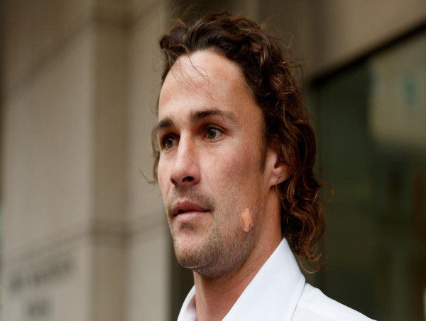 NRL star Hynes' letter helps free his mum from jail 