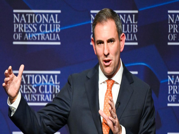 Treasurer seeks to soothe budget relief inflation worry 