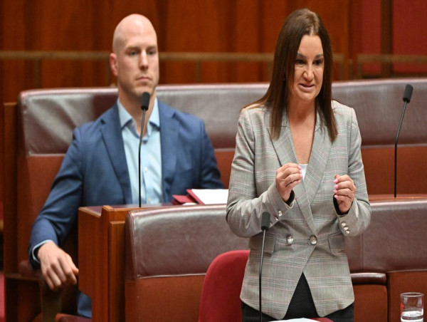  Emotional plea to pass social, affordable housing fund 