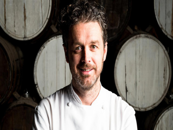  Barnes, Masterchef co-host farewell Zonfrillo in Sydney 