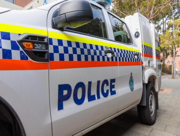  Man dies after boating accident off WA coast 