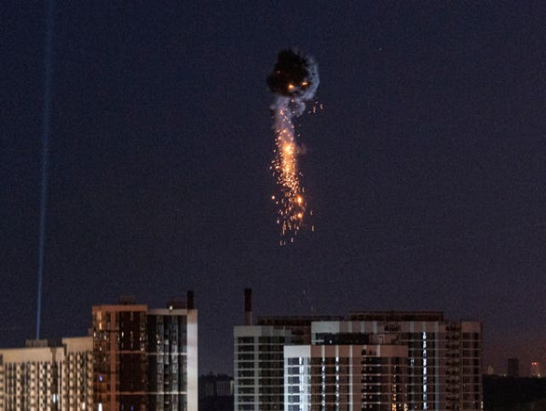  Russia says Ukraine drones damage Moscow buildings in pre-dawn attack 