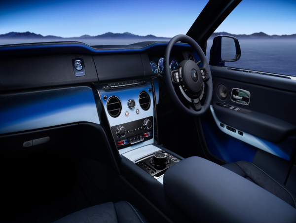  Rolls-Royce’s Cullinan ‘Blue Shadow’ is inspired by the edge of space 