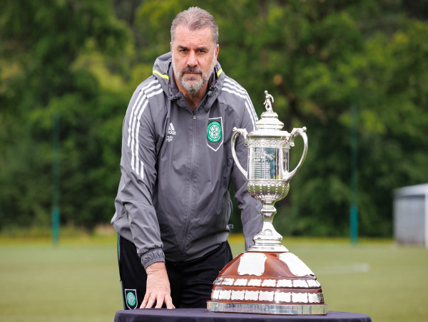  Ange Postecoglou not letting speculation distract him from Celtic’s treble bid 