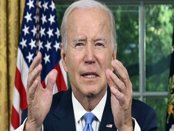  Biden expected to sign budget deal to raise US debt ceiling 