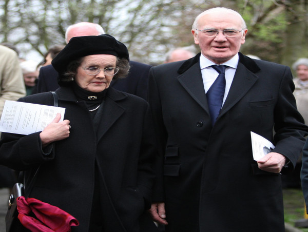  Former Lib Dem leader Sir Menzies Campbell pays tribute after wife Elspeth dies 