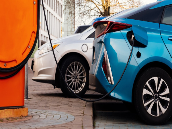 John Passalacqua on “technological phosphates” paving the way for inner-city EVs