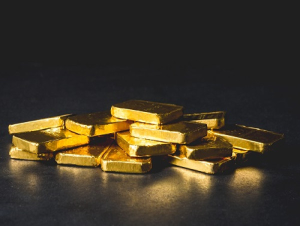  Should you buy gold in response to the rising probability of a recession? 