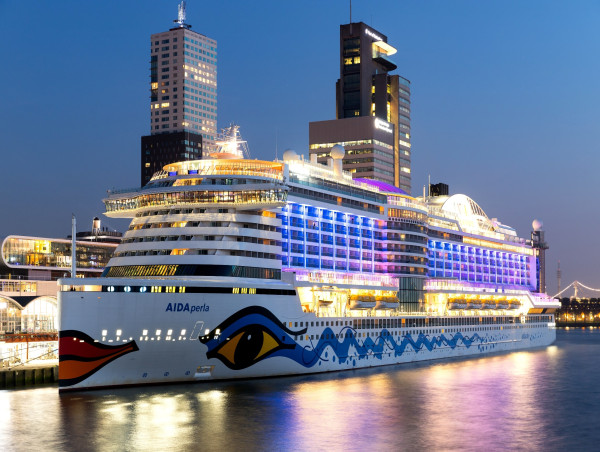  Analysts are upbeat on Carnival share price ahead of earnings 