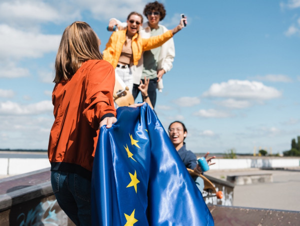  European Banking Authority officials encourage early MiCA adoption 