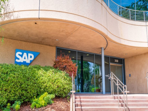  DAX index stalls as SAP share price sinks: key earnings ahead 