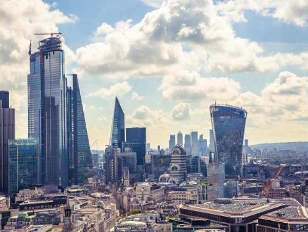 UK equities remain attractive despite many investors turning to cash