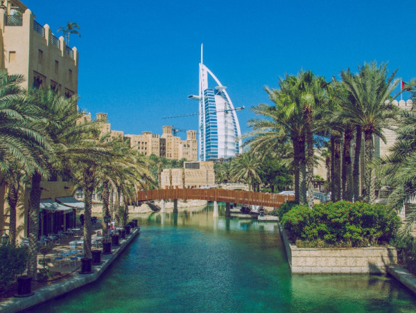 BNB gains momentum as Binance wins operational license in Dubai 