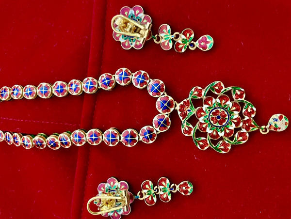  Shopkhoj Showcases Traditional& Fascinating Jaipur Jewellery -Polki, Kundan & Meenakari 