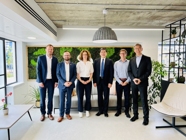  Cathay Financial Holdings President Holds Discussions with The Climate Group on Net-Zero Experience and Challenges 
