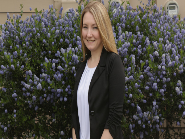  Arete Living President Earns Jan Thayer Pioneer Award from AHCA/NCAL 