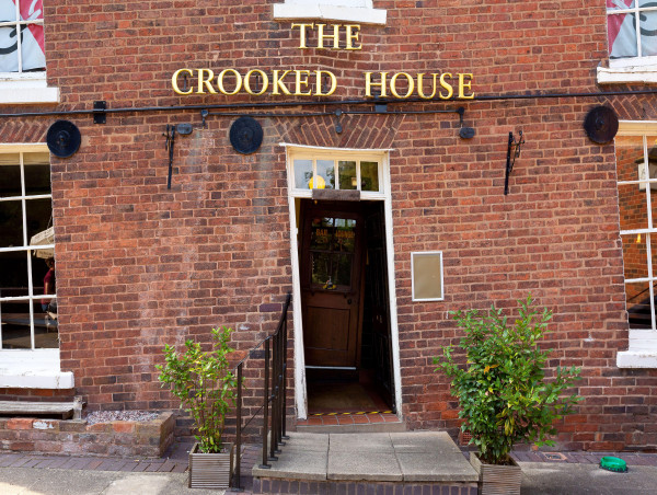  Fire rips through historic Crooked House pub days after sale to private buyer 
