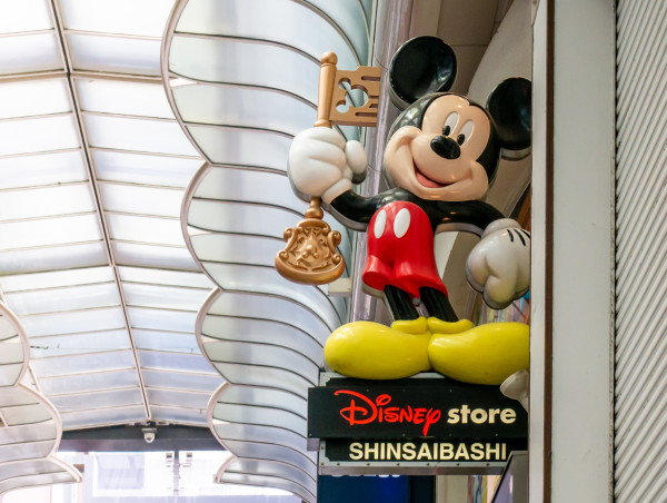 Disney Q3 earnings: ‘I think WBD is a better bet within media’