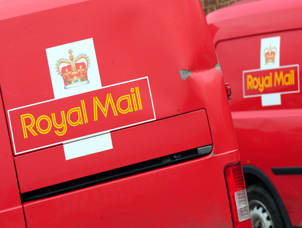  Royal Mail fraudsters bought properties ‘like Donald Trump,’ court hears 