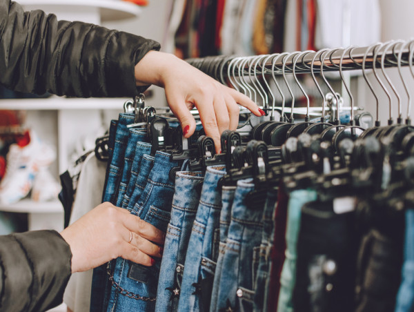  Boohoo share price: Inverted C&H points to more pain ahead 
