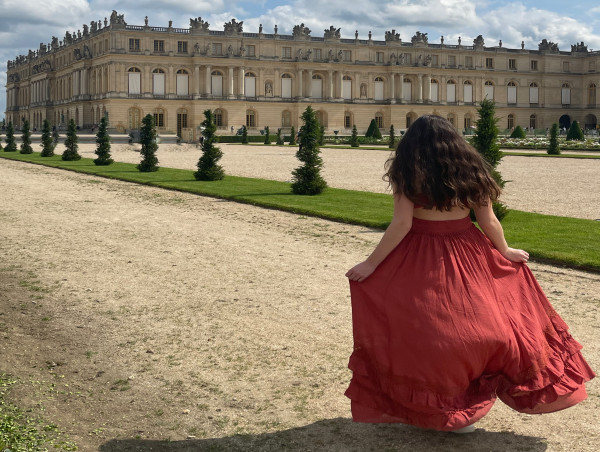 Pilot Light Records Announces Singer-Songwriter Isabel Mirri’s Debut Single “Just Keep on Walking”