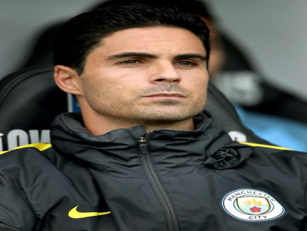  Ange Postecoglou points out the differences between himself and Mikel Arteta 