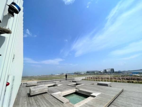 Nikkei Research's People Flow Measurement Solution Using LiDAR
