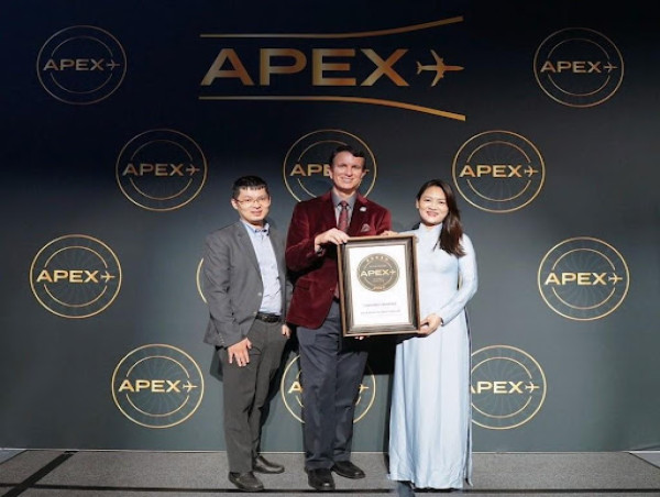  Vietnam Airlines Named Five Star Global Airline by APEX 