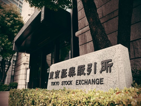  Should you buy the Japanese yen as foreign investors bet on the local stock market? 