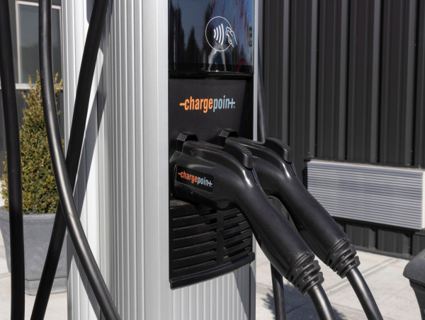 ChargePoint stock slides 15% on plans of raising new capital