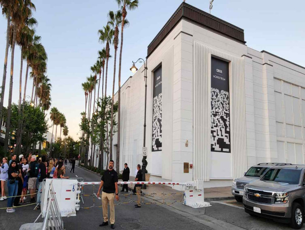  MERIDIAN CREATES SAFE ZONE FOR TAYLOR AND HER SWIFTIES 