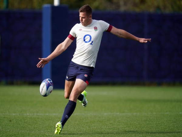  Kevin Sinfield says England’s Marcus Smith now ‘world class’ at full-back 